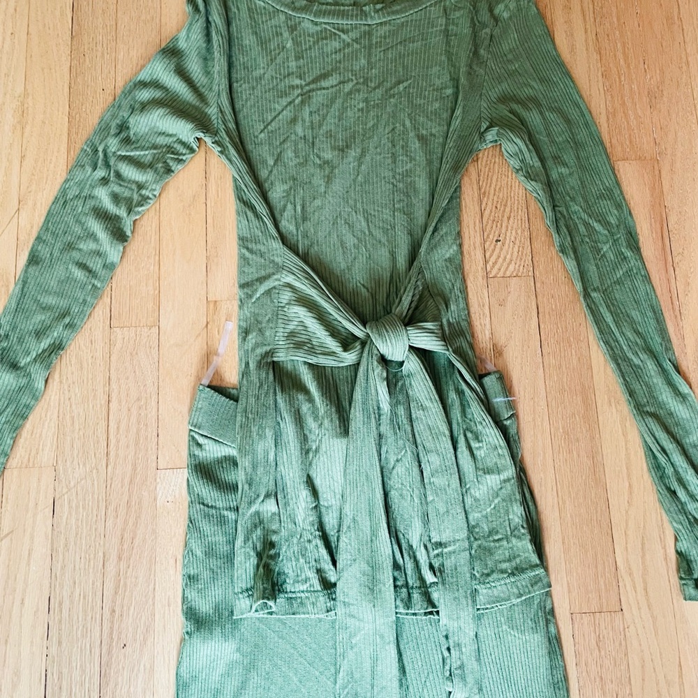 Elegant Green Long Sleeve Dress